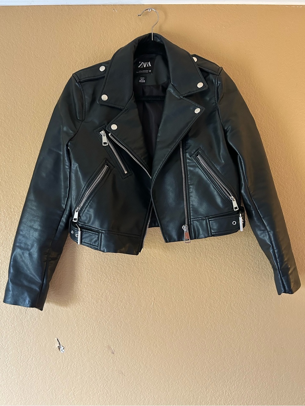Zara Women’s Faux Leather Jacket - Medium